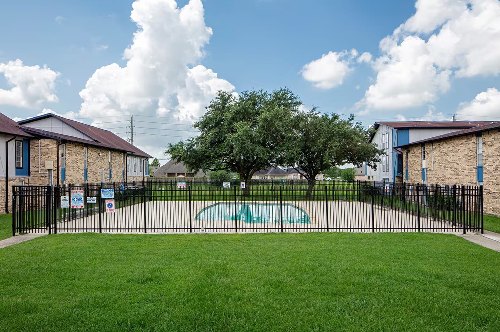 TimberCreek Apartments Apartment and Community Amenities